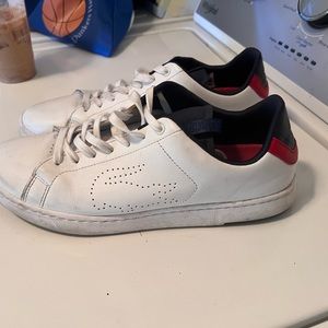 Men’s stylish shoes Lacoste